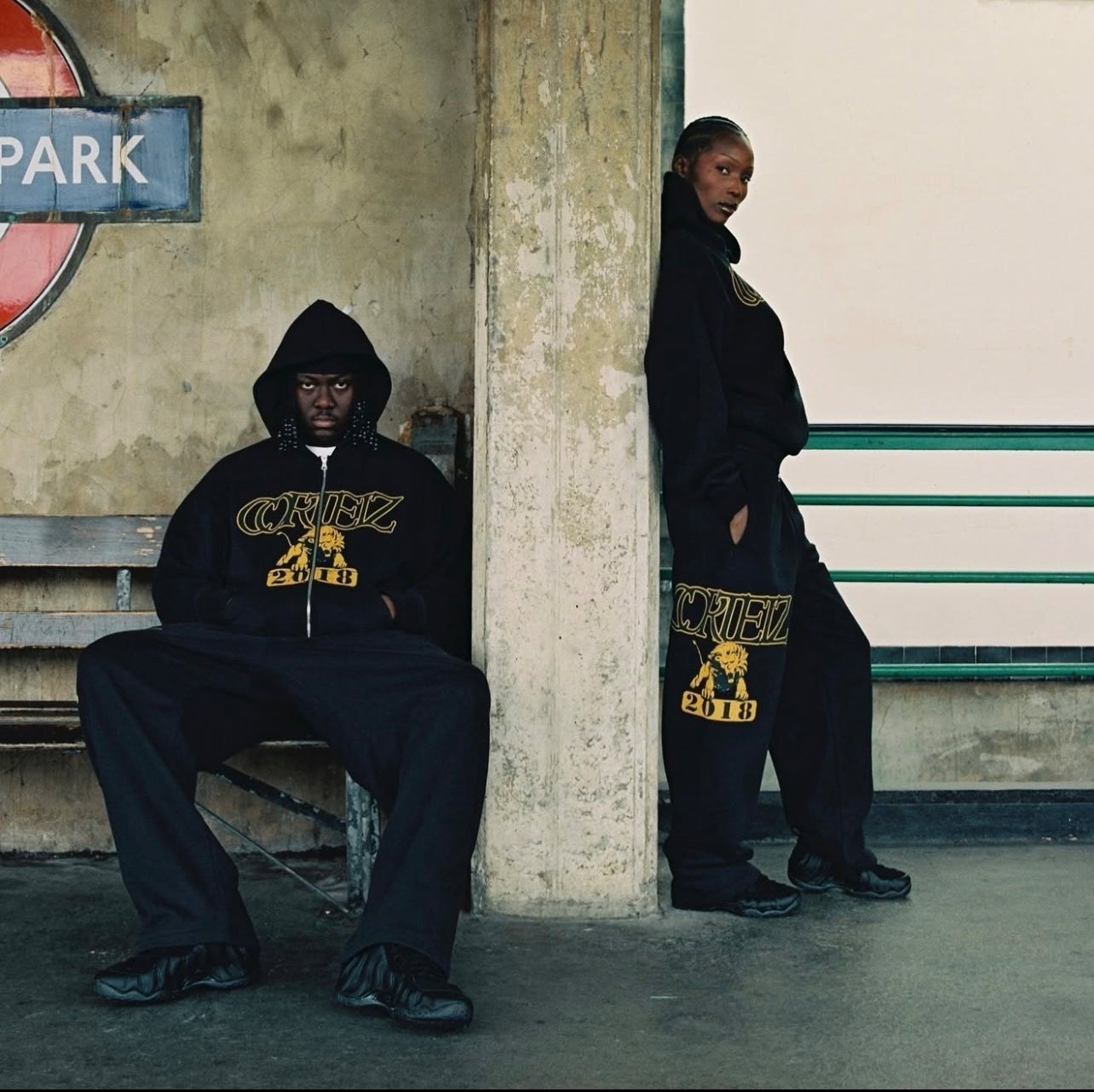 Tracksuit CRTZ lion varsity open hem zip set